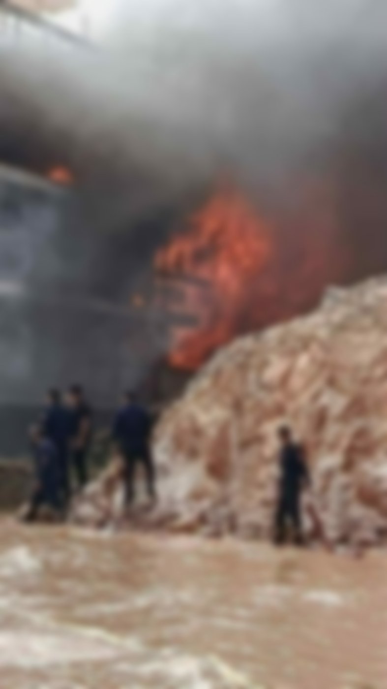 بوابة الوفد| بالصور.. حريـــ.. ــق هائل داخل باخرة سياحية فى أسوان 