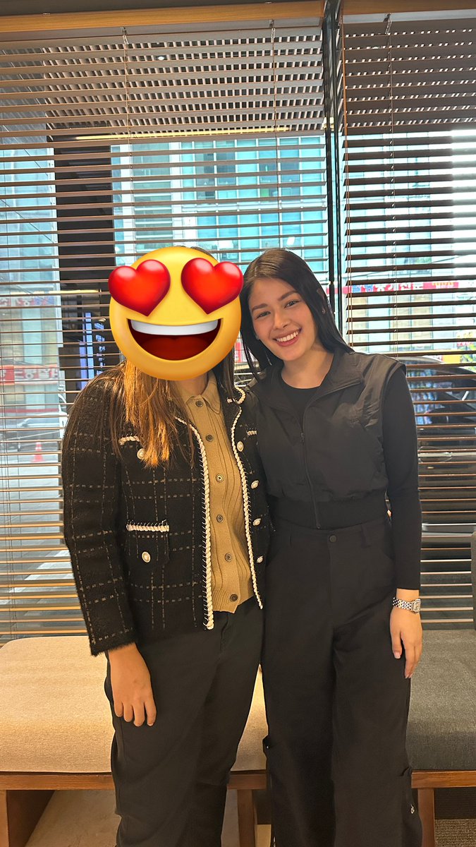 _azapralphic's tweet image. Pa-soft hours lang saglit...

Lagi ko sinasabi before, possible pa na makita ko billboard ng AzRalph sa Seoul kaysa sa QC kasi tamad talaga ako magbyahe kapag nasa Pilipinas kasi I hate traffic talaga hahahaha

But, when I went to SK this time, hindi billboard nakita ko, kundi si…