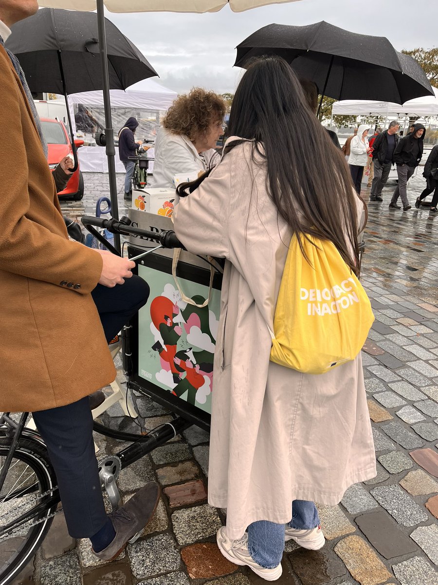 2 Novembre 

Journée Mondiale pour le Droit de Mourir dans la Dignité  

#Bordeaux

 L'équipe de <a href="/AMD_France/">AMD France</a> et
<a href="/JonathanDenis/">Jonathan Denis</a> 

sont sur le Marché des #Chartons 

Merci à vous !