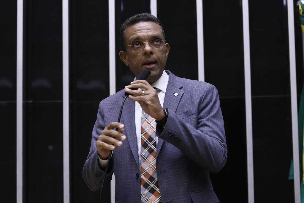 Juliano Spyer: Operação no Rio consolida Otoni como adversário do bolsonarismo gospel 
Em discurso, deputado defendeu a polícia, mas atacou o governador
Parlamentar respondeu melhor do que o Planalto à crise de segurança
<a href="/jasper/">Juliano Spyer</a> 
archive.ph/JEToP
cc <a href="/Conteudo_Livre/">Sérgio 🗞</a>