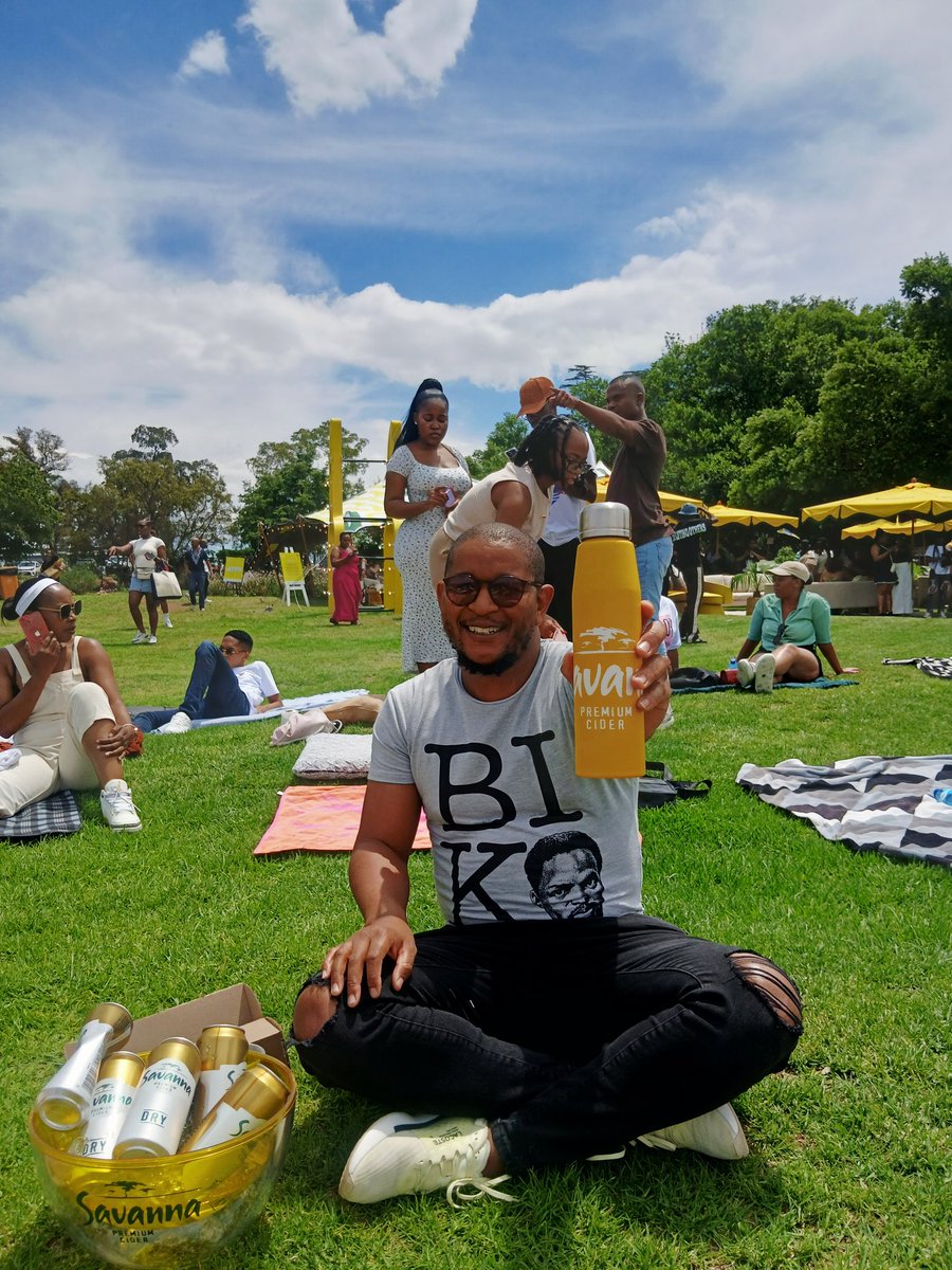 Sikho_Qha's tweet image. #WeOutside 💃🏽💃🏽💃🏽

@SavannaCider