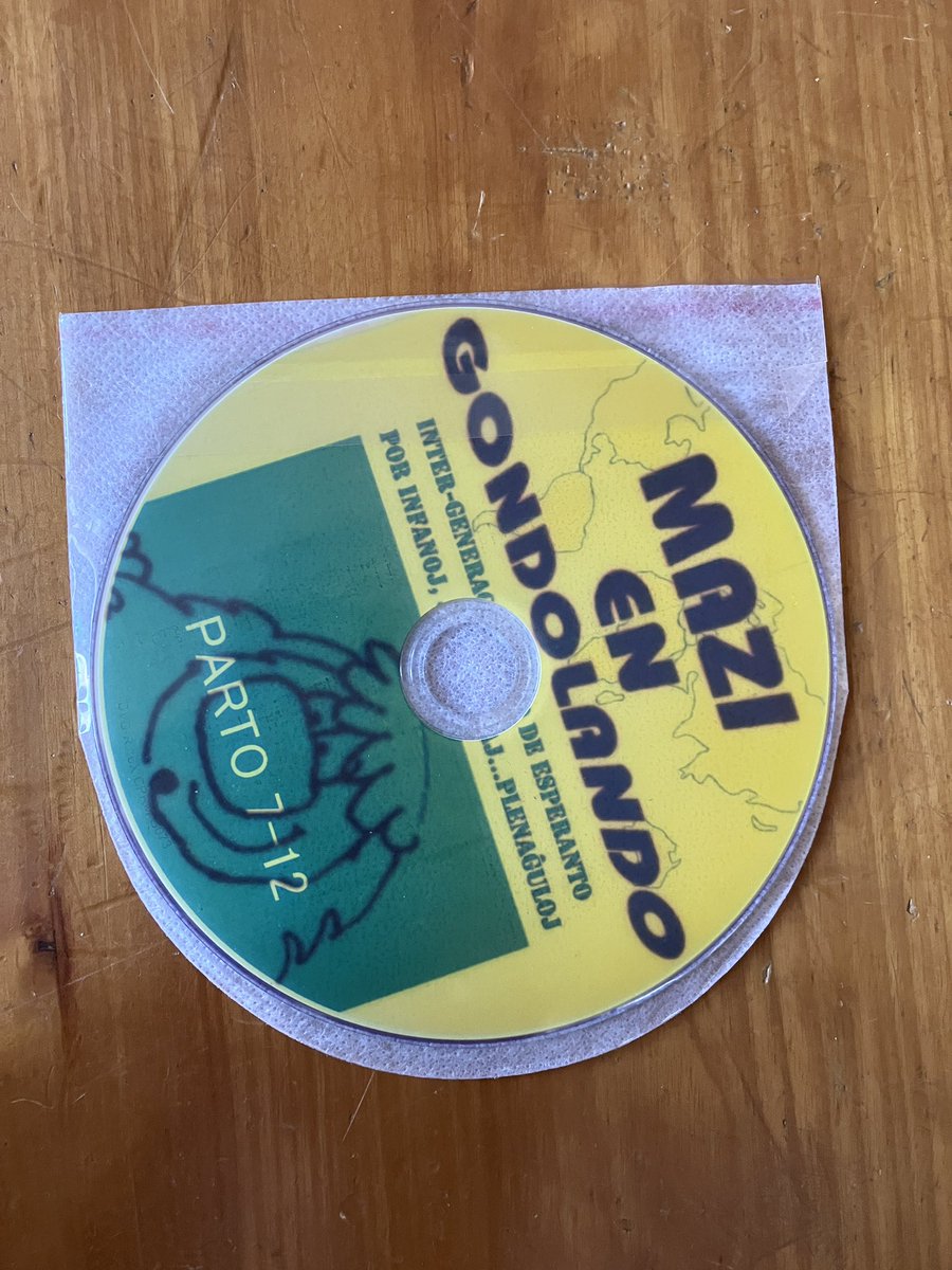 エスペラント図書館🌗 tweet media