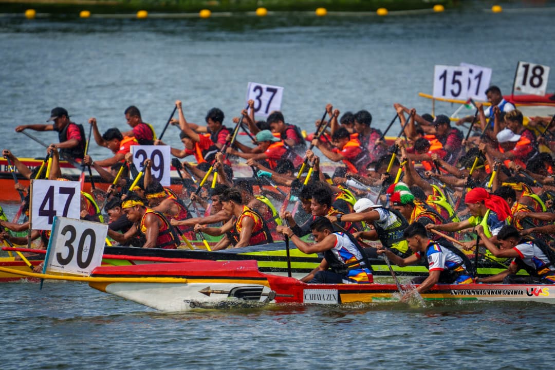 Landas teams reign supreme at Sarawak Regatta 2025, capturing 'Raja Sungai' and Borneo Int'l Cup titles
 dayakdaily.com/landas-teams-r…