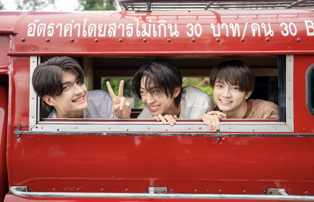 FoureverYouProject tweet media