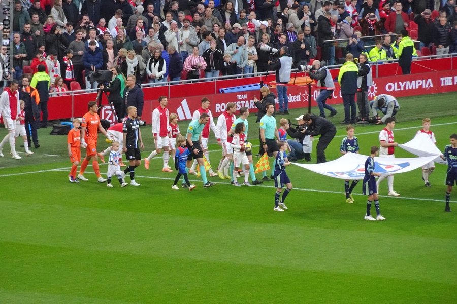 remepro_nl's tweet image. Het fotoverslag van Ajax - Heerenveen staat online op ajaxfotoside.nl #ajahee #RIPPADDY