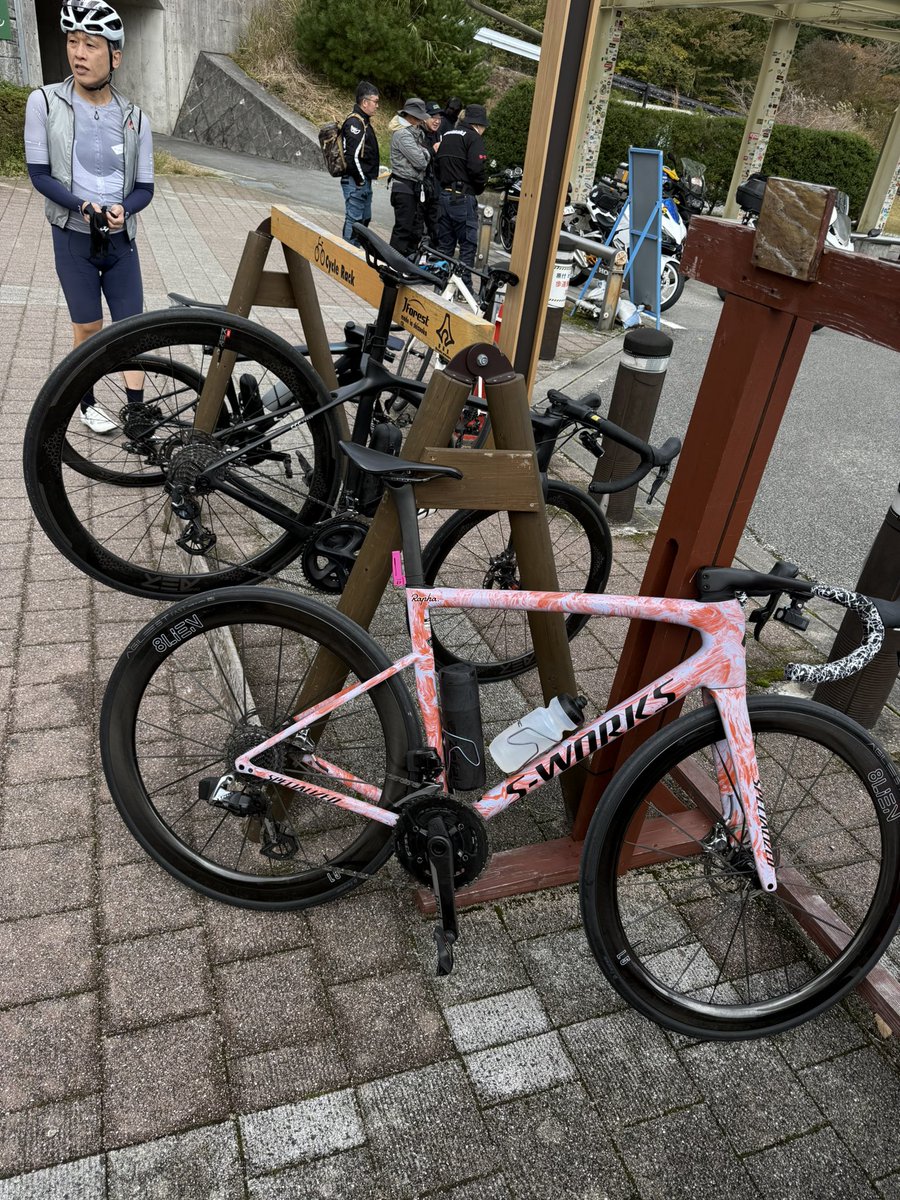 ikkunroadman's tweet photo. 今日は頑張りました。
190kmぐらいのライドでしたが、獲得標高は2700
久しぶり高強度ロングで、オデの身体はボドボドだ!
#8lien
#8lienwheels https://t.co/cRlvJPZDZC