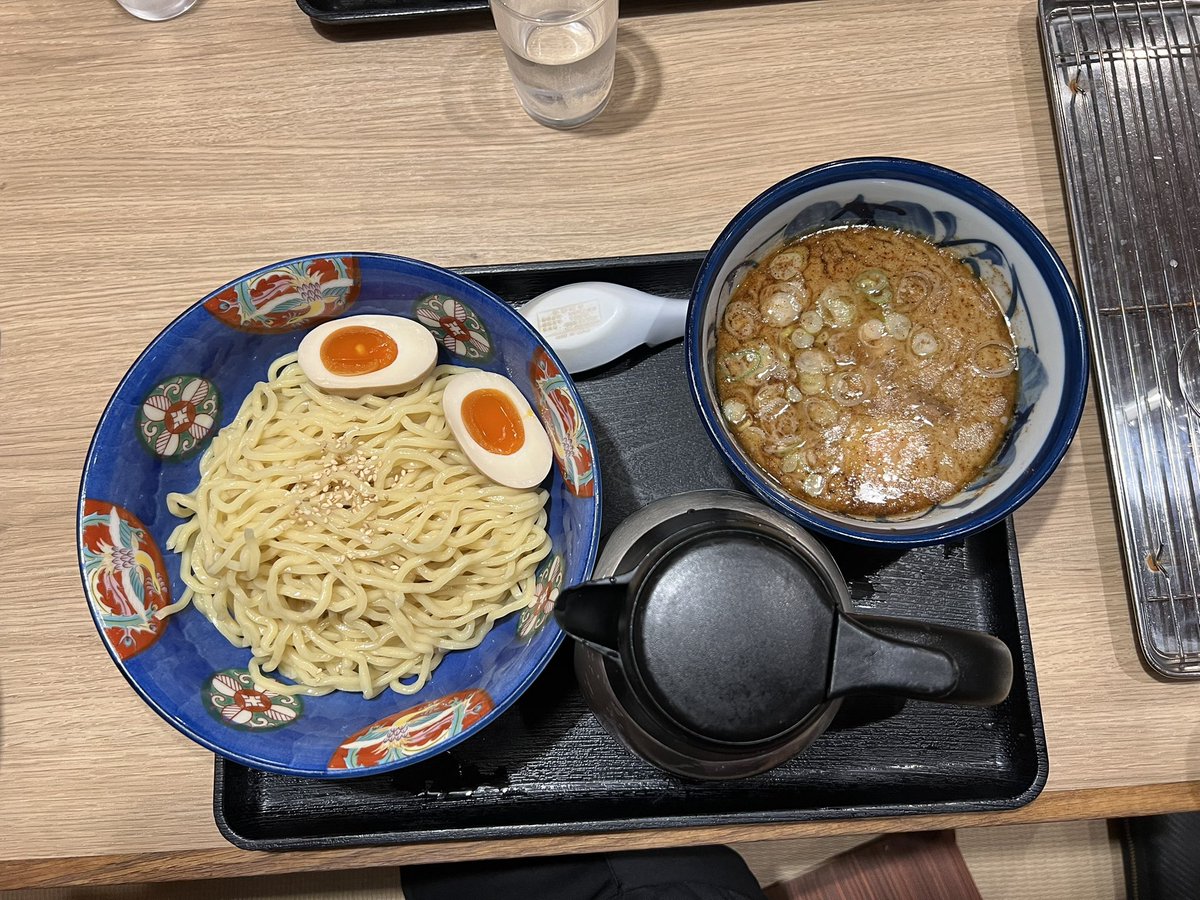 かりそタキオン tweet media