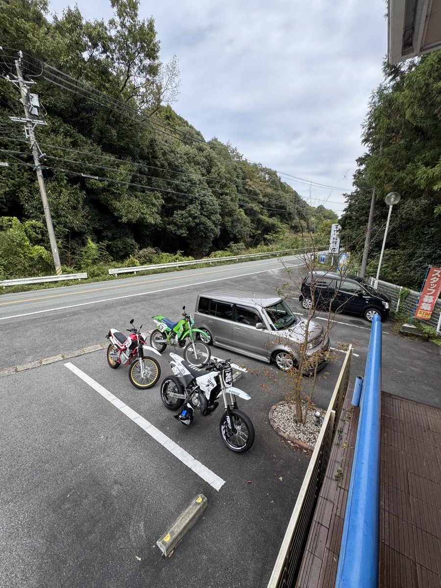 朝活日和。

ふらっと走って
だらっと喋って
がつっと食べる

#weekend2wheelers