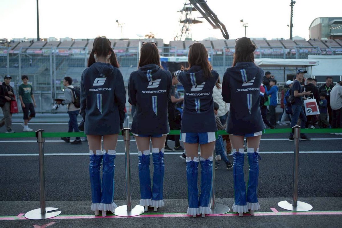 SuperGT最終戦茂木🥟
20号車は25番手でチェッカーを受けました🏁 ⋆˙˖✧ 20号車走り抜きましたね💪🏻✨

厳しいシーズンとなりましたがそんな中でも20号車に沢山のエールをありがとうございました🙇🏻‍♀️🫶🏻✨

SHADEGIRLS2025としての活動はSuper耐久最終戦富士がまだ残ってますのでよろしくね🏎️💚💙