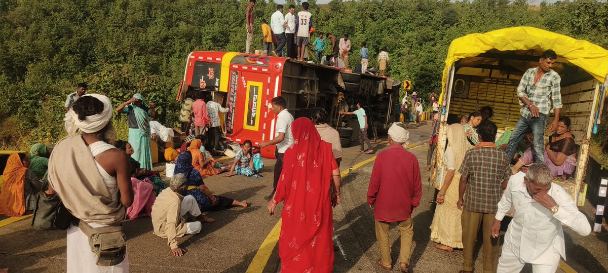 PrhaladCho25818's tweet photo. जवाब मांगे जनता 
एक प्रदेश में दो तरह की मानसिकता केसे
@CMMadhyaPradesh @DrMohanYadav51 @manojpatelmla @OfficeOfMLA214 @jitupatwari https://t.co/VmWJKnTlpE