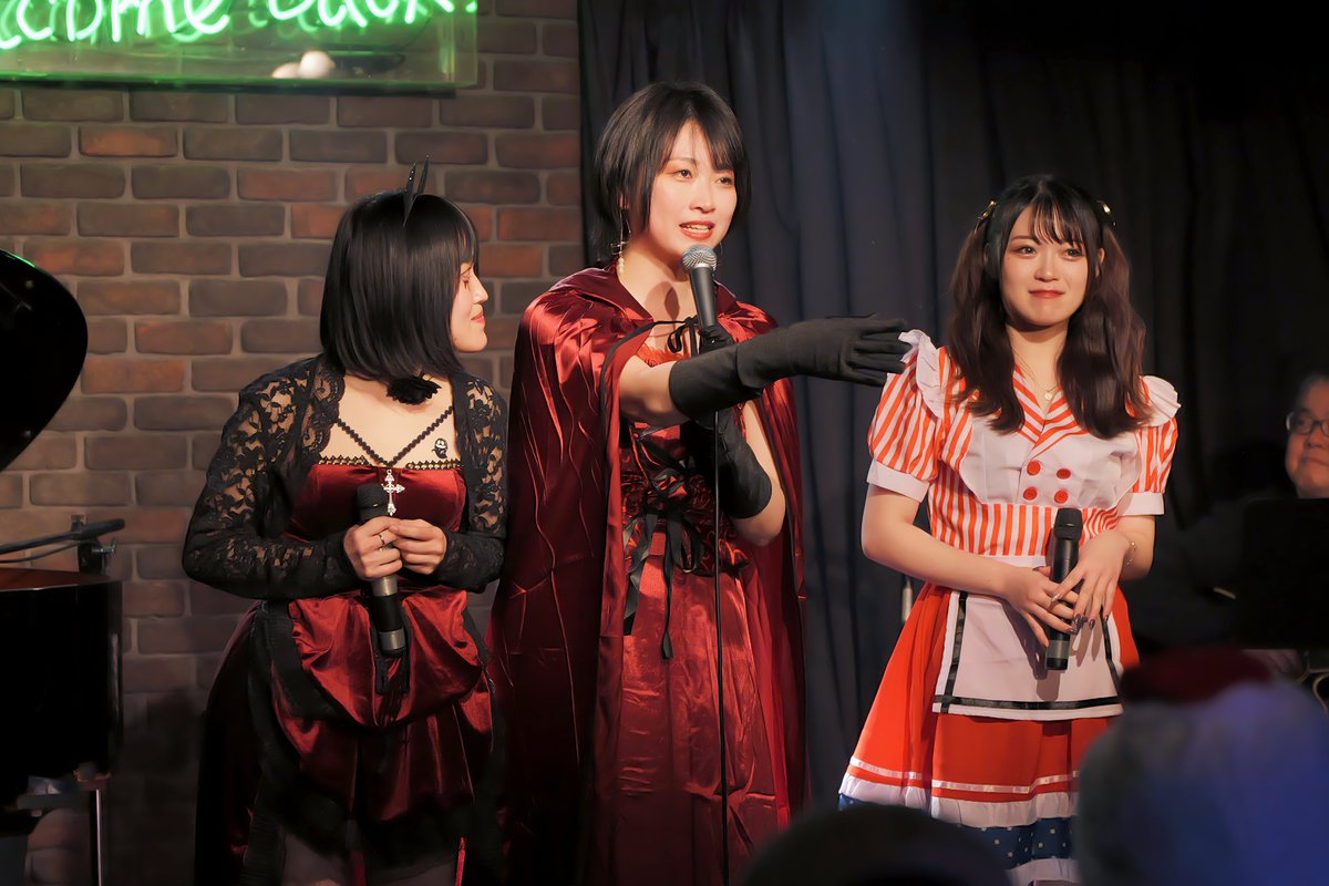 golf_tama_golf's tweet photo. 武岡あや乃主催
AMAZING LUCKY vol.21
Halloween SP
大塚Welcome back @Welcomebackwb 

Chewy ART
  武岡あや乃 @ayano_takeoka97 
  寺井智子 @tritmk 
  松本梨菜 @_rina_matsumoto 

#AMAZINGLUCKY
#Halloween #ハロウィン
#ChewyART
#武岡あや乃
#寺井智子
#松本梨菜
#大塚Welcomeback https://t.co/4iIFP56L78