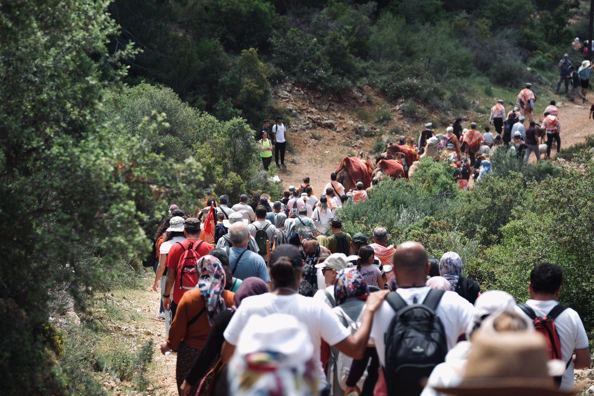 sputnik_TR's tweet photo. 🏅Likya Yolu, dünyanın en güzel yürüyüş rotası seçildi

⛰️Likya Yolu, 'antik kalıntılar arasında uzanan patikaları, uçsuz bucaksız dağ manzaraları ve turkuaz lagünleriyle' öne çıkan bir rota olarak tanımlandı

🌳Likya Yolu, Muğla'nın Fethiye ilçesinden başlayıp Antalya’ya uzanıyor ve yaklaşık 540 kilometre
