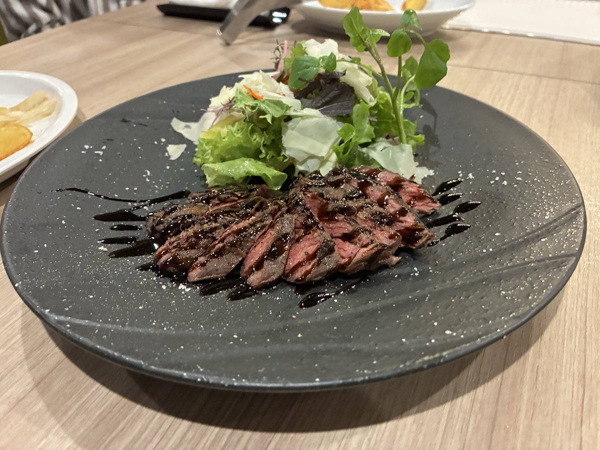 anylooove's tweet photo. ディナー🍖
しあわせ〜！美味！ https://t.co/ULZAPtWVL3