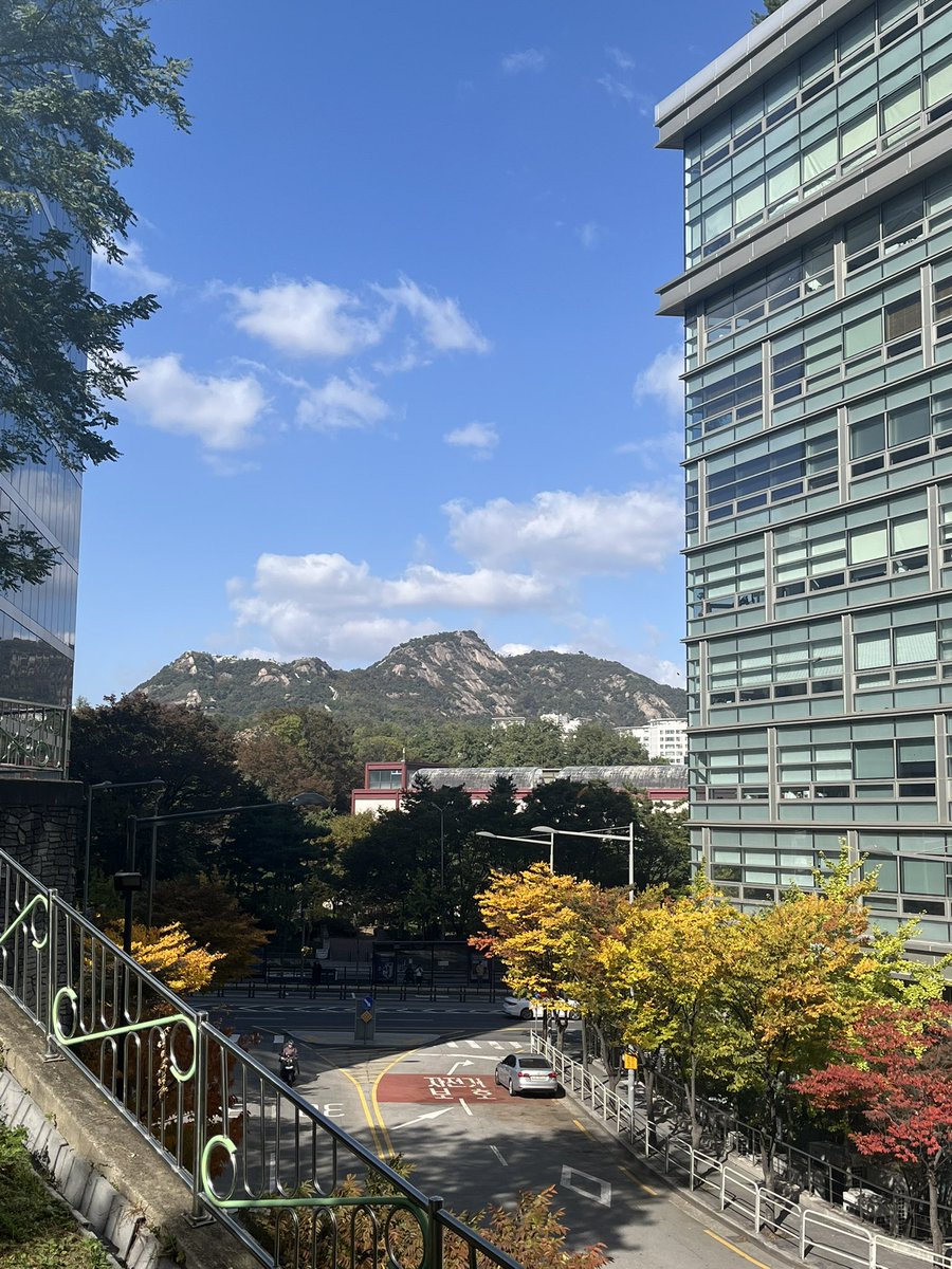 Seoul autumn - Sunday morning in Jeong-dong 서울 중구 정동의 한 가을 아침