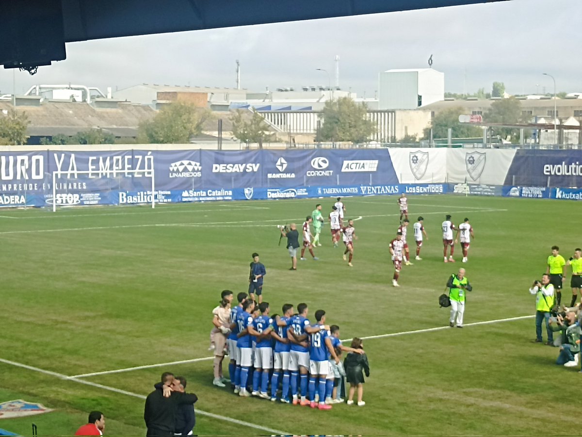 Ablavilches's tweet photo. Mañana de @Linares_Dptvo VS @XerezCD_OFICIAL ⚽🕵️👀 https://t.co/8G7I0cVNCN