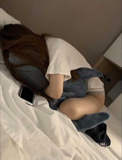 lnxnr329178's tweet photo. 每次都玩一整晚  

#賴yuehui121 https://t.co/y7tEBqwyTW