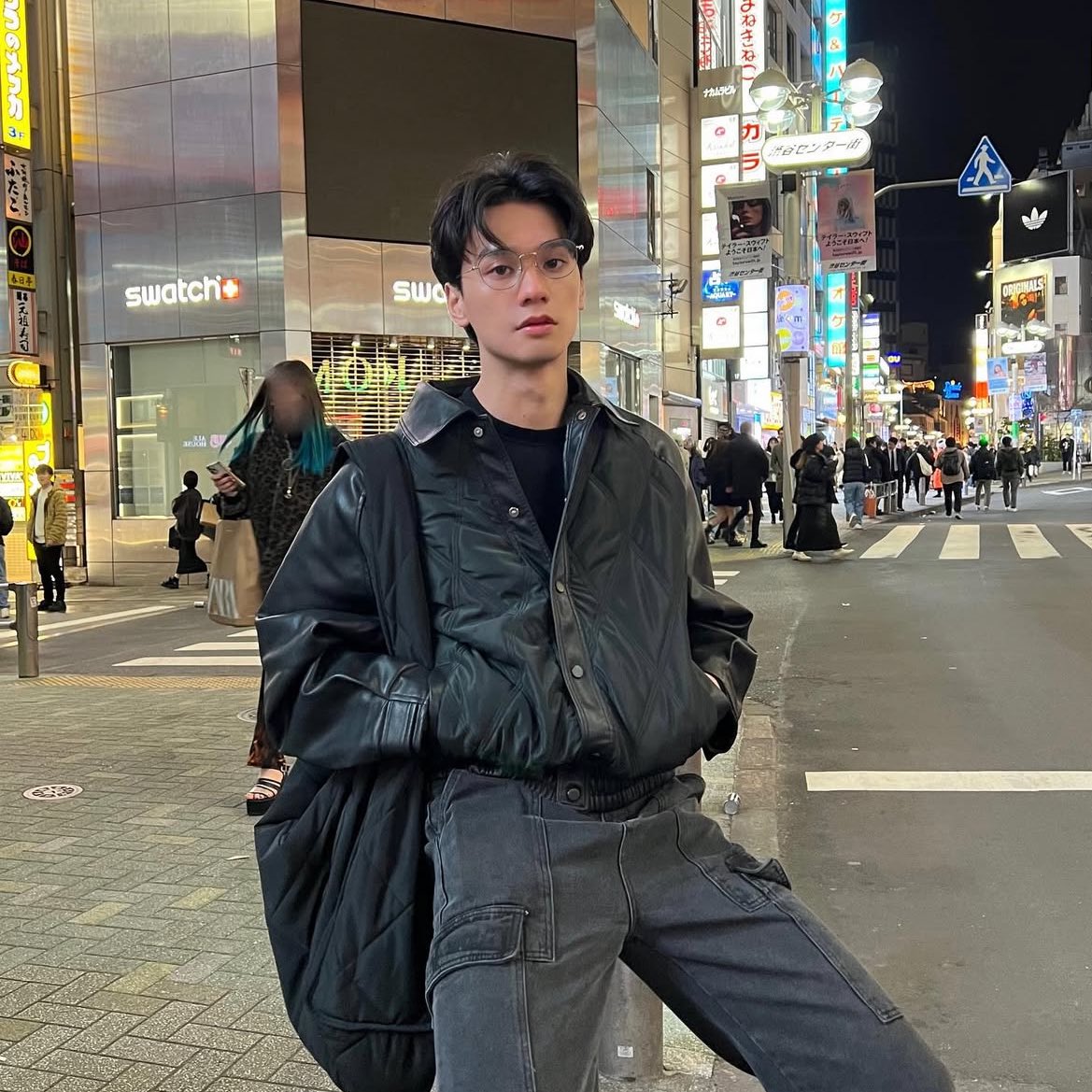 flowerknows614's tweet image. ติ่งเก่งน้ำปิงเหมือนได้ติ่งน้องชายข้างบ้านจริง ๆ อะ เราเห็นเขามาตั้งแต่วันที่ซื้อกระเป๋าใบละไม่กี่ร้อยให้กันใช้ อีกฝ่ายก็ใช้อย่างตั้งใจ ผ่านไปแรมปี ผ่านอะไรกันมากมาย จนวันนี้จากใบละไม่กี่ร้อยก็มีกำลังมากพอจะให้ได้มากกกว่าหลายพันเท่าแล้ว แต่ไม่ว่าจะใบละร้อยหรือแสน…