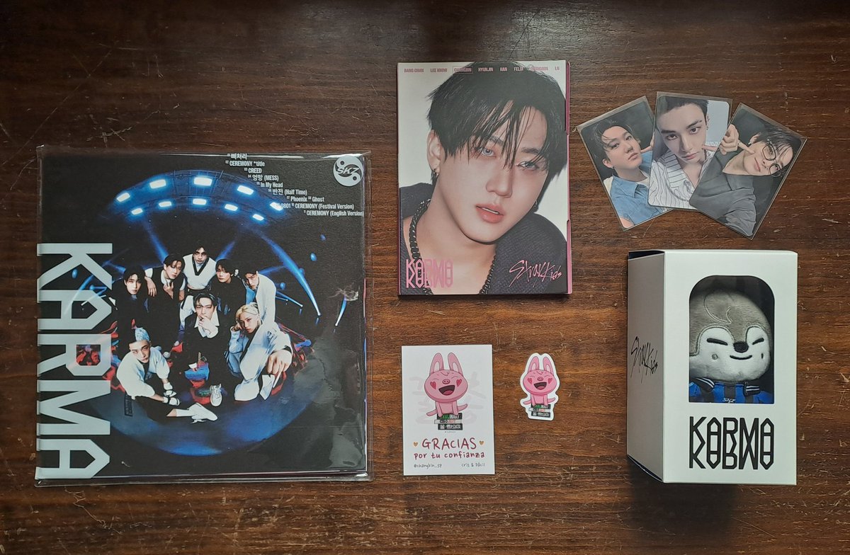 MssVessel's tweet photo. Es la primera vez que me uno a un go ><
Muchas gracias @Changbin_Sp por vuestro trabajo :) todo llegó perfecto!! ♡
Ahora ya sé dónde volver a pedir los álbumes en un futuro 🙂‍↕️ https://t.co/JBV4M8LxgA