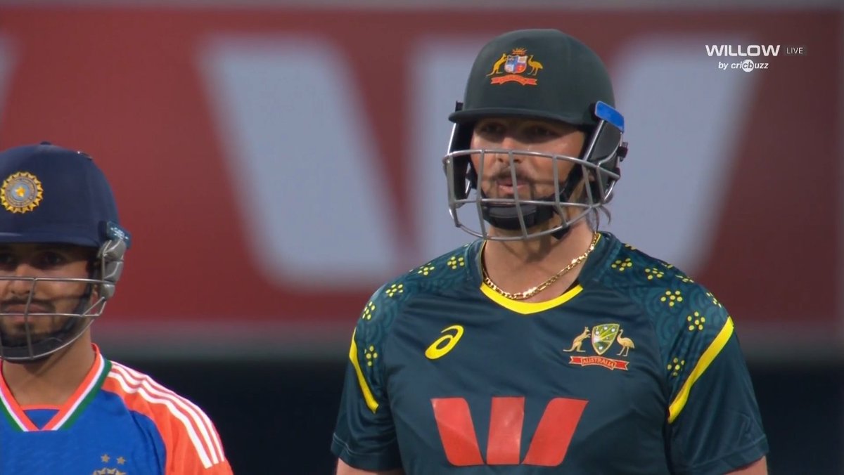 BeingTeJan's tweet image. #TimDavid hit a monstrous 129M six off #AxarPatel. That&apos;s the longest six in the T20Is. 💥🏏

#AUSvIND #3rdT20I #Hobart