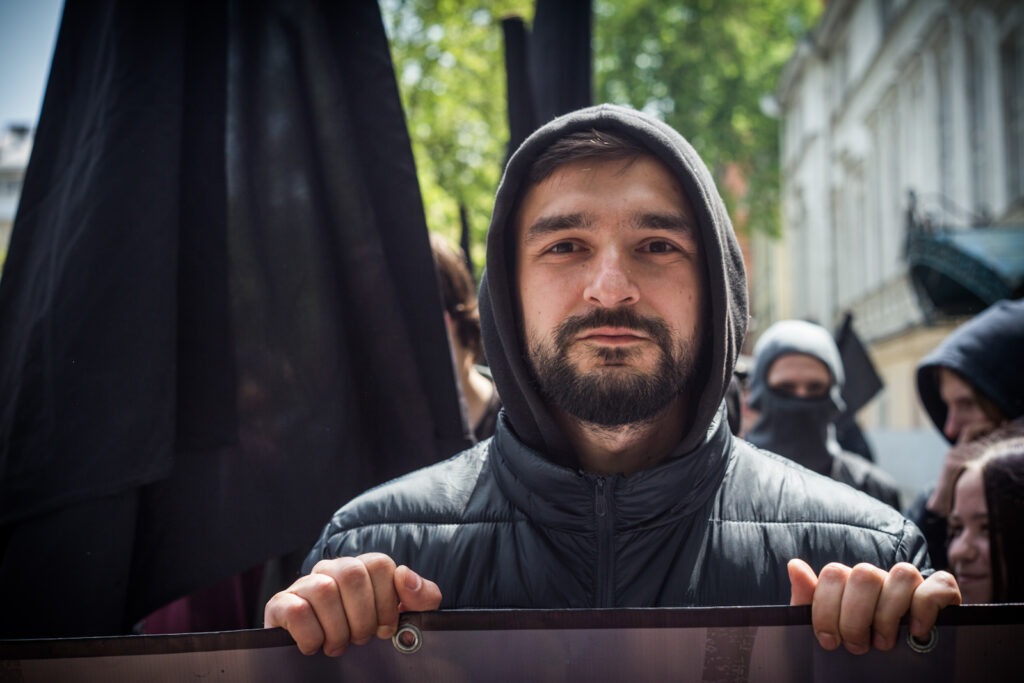 🔵 1 листопада святкував свій День народження український військовослужбовець, правозахисник, журналіст і публіцист з Криму Денис Мацола, що понад три роки перебуває в російському полоні.

⛓ Замість святкування Дня народження з рідними та друзями Денис Мацола провів цей день в