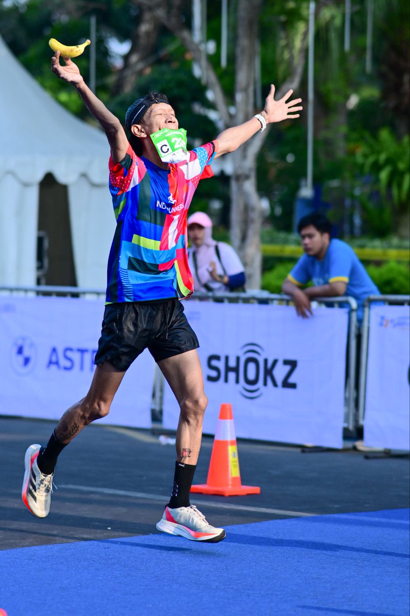 Orang kerja halal di usrik, yang kerja haram dibiarin. 

#manusia 
#terimakasihFOTOYU