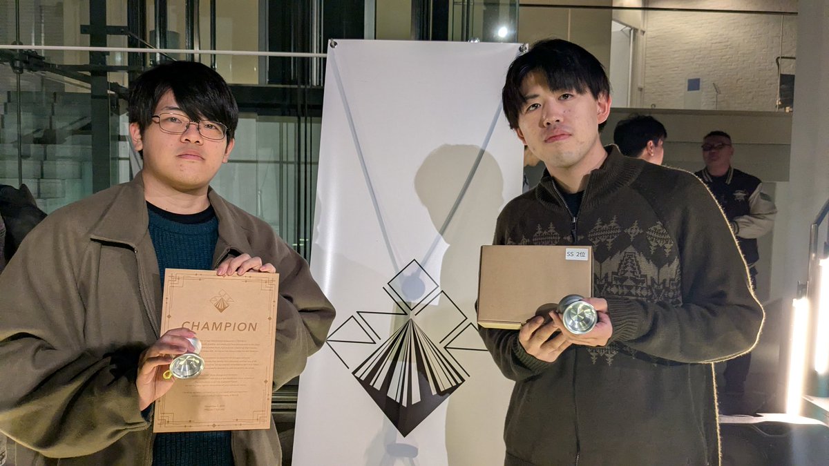 こんばんは。

本日開催された「EZONE12」SS部門にて

テルヤシュウイチ:優勝
サトウユウト:2位

となりました。

どちらも「火明:悠（ホアカリ:ユウ）」を使用して本番に臨みました。

#en_yoyo