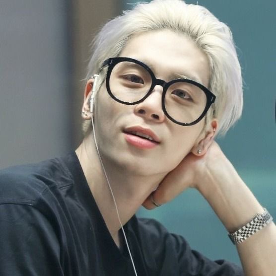 jonghyyun's tweet image. well yes