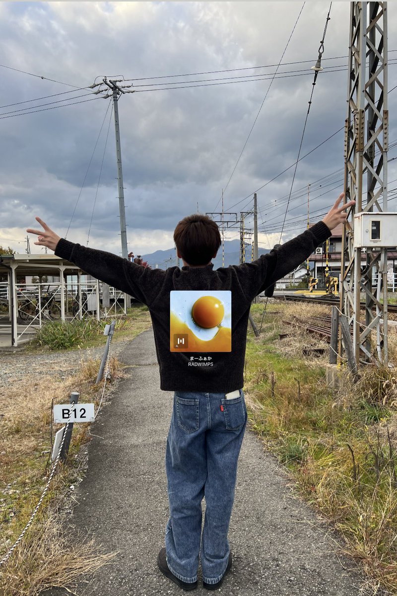 rw__119's tweet image. 我らの戦利品たち！！❤️‍🩹💸 ͗ ͗
長野縦長すぎて500㌔走行😂

私らが買ったらアンカバLはラス1で
木札は買ったら売り切れたw
ラッキー運とハッピー運はあるみたい🌹

takaさんまるさんありがとうございました✨️
また会いましょうねーーっ(覚えててね)

#RADWIMPS20th 
#RADWIMPS好きな人と繋がりたい