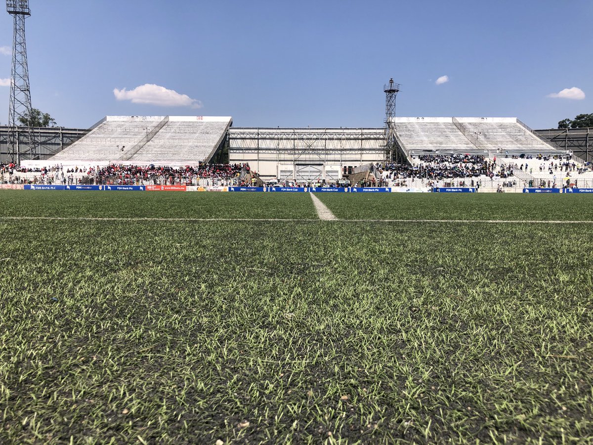 Masewero apakati pa Mighty Wanderers ndi Nyasa Big Bullets awasutha n’kuwayika pa 3:00 pm. #442Malawi