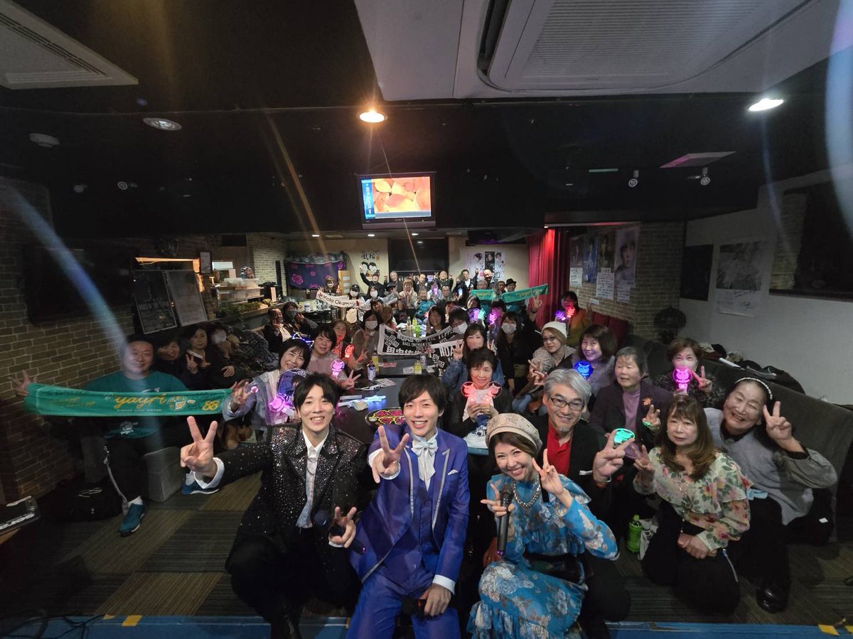 yayayaページ yayA on X