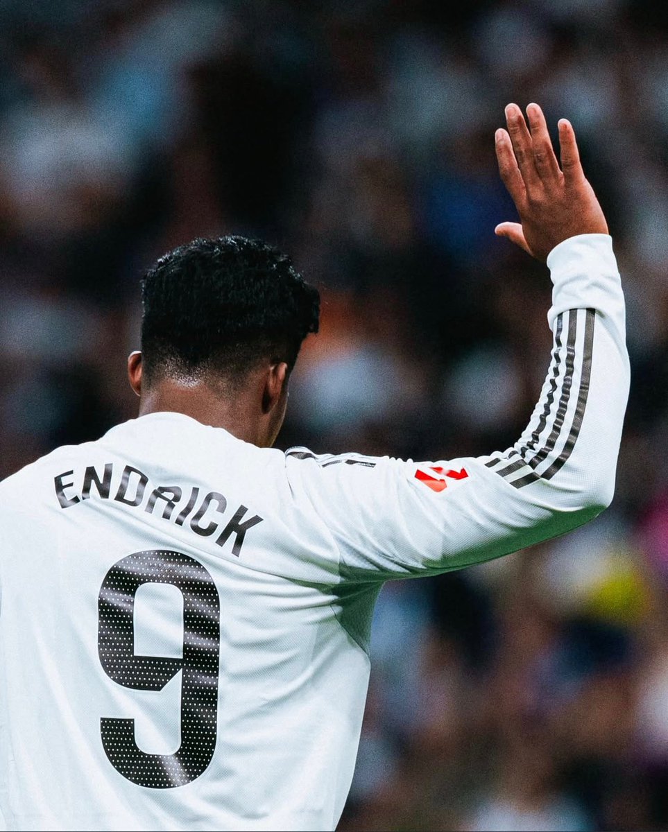 ZinoLopez's tweet image. Happy to see my brother Bobby get some minutes last night 🤍

#Benchwarmers #OneForAllandAllForOne