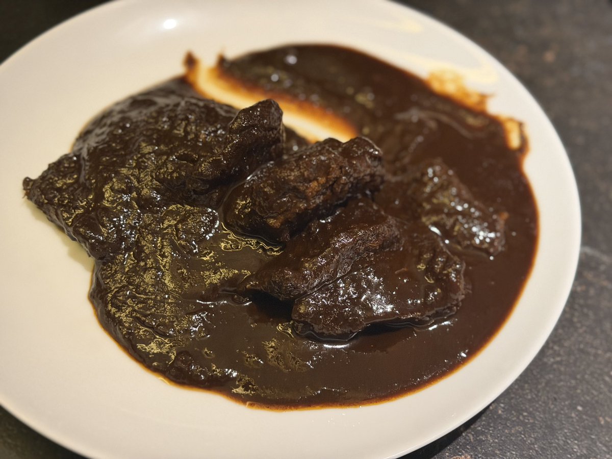 HydeOfficial_'s tweet photo. #HYDE
#HYDEINSIDE
#HYDEINSIDELIVE2025WORLDTOUR 
#Indonesia 
#Jakarta
#rendang https://t.co/wF4jL25HFC