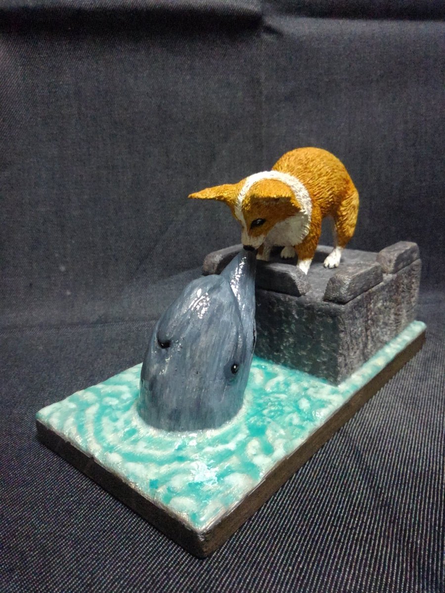 木彫りのコーギー（制作中） 木彫りのコーギー