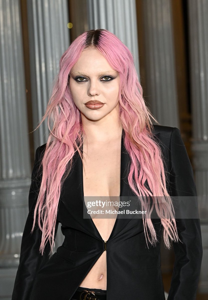 adelapopcrave's tweet photo. ADÉLA looks stunning at the LACMA Art + Film Gala in Los Angeles.

@adelajergova @LACMA https://t.co/expnftcpeF