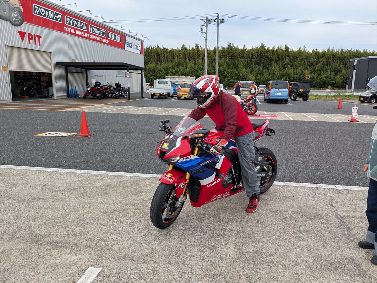 ⭐︎⭐︎⭐︎ページ② ドリスピ 全車種図鑑：FAIRLADY Z 300ZX TWIN TURBO [山下ファクトリー