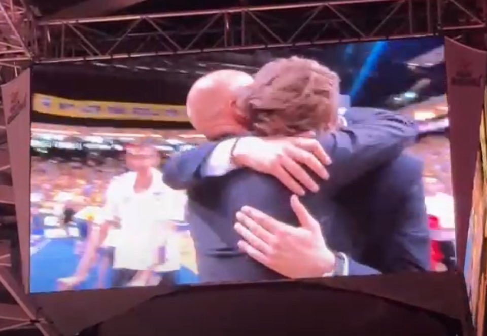 andreas burkert tweet media