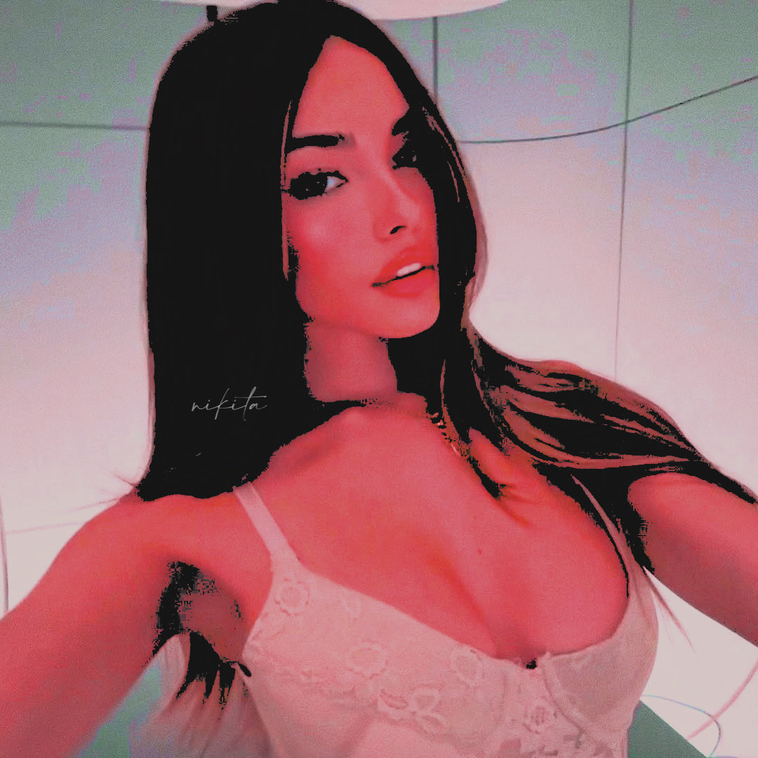 opulentlush's tweet photo. ⋆˚ 𝜗𝜚˚⋆ a kiss of smoke, a promise of sin. https://t.co/bUEJrtNoTI