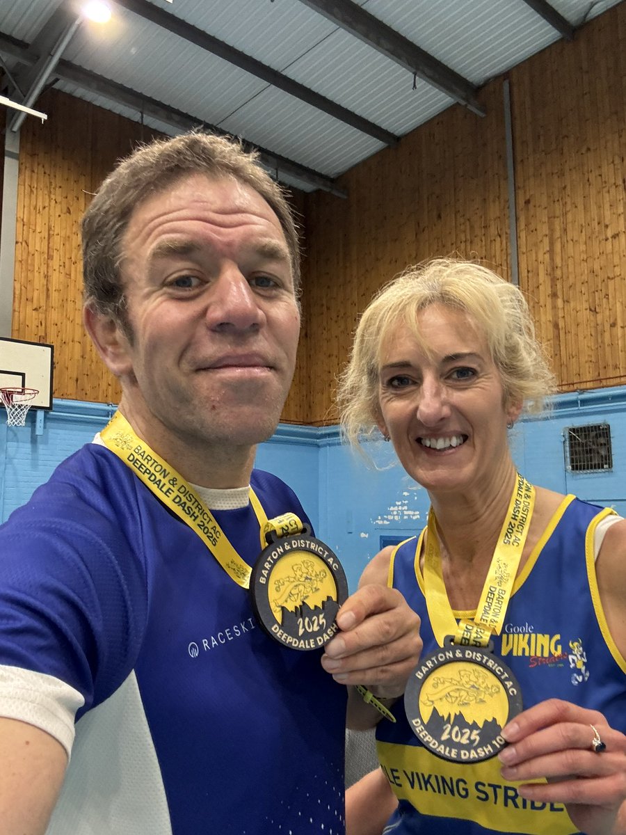 The Deepdale Dash 10K done and dusted 44:11 for me and Jules smashed it in 51:17 💥

Running to keep on top of my physical and #MentalHealthMatters and to promote the work of the wonderful <a href="/FCNcharity/">The Farming Community Network</a> 💪
