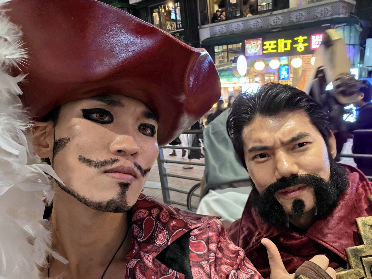 qwaszx986's tweet image. 홍대랑 수코
미호크 @happpy_hs 
저도 곧 해적이 되겠습니다