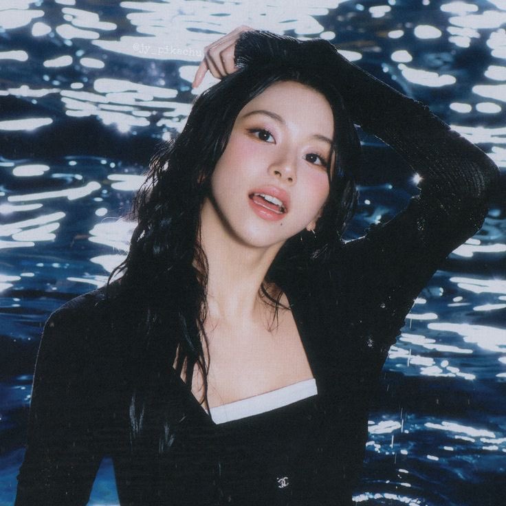 certainlies's tweet image. 