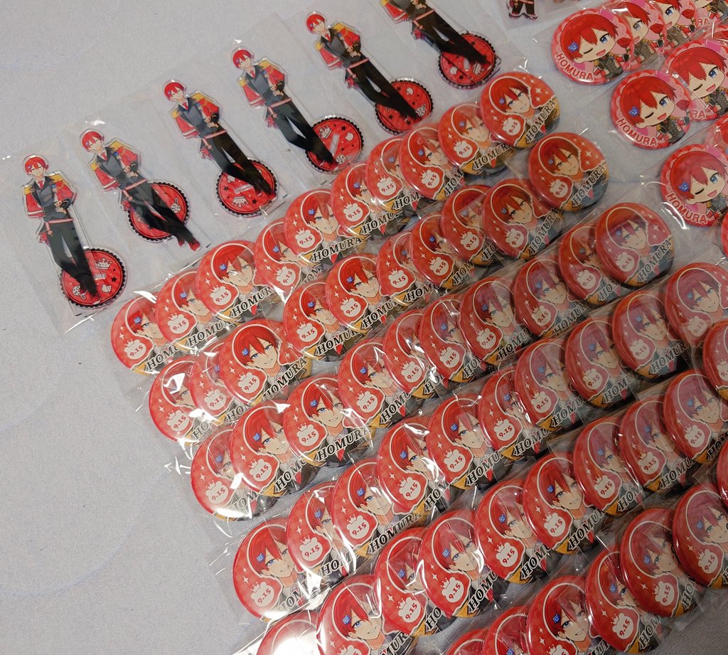 yuki_armariris's tweet photo. #みてほむほむ
お誕生日グッズ届いたよ～
可愛すぎる🫶
サイン絵柄両方と大当たり（笑）出て嬉しかった〜
一面ほむらさんなの良いね https://t.co/sNkEZ3LbQG