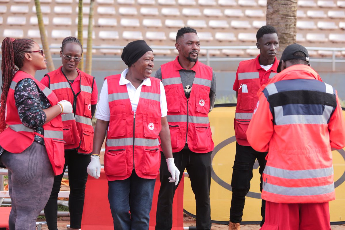 Proud moments with our incredible team at the #NSSFkampalaHillsRun. 

A big thank you to everyone who took part in the run. Our First Aid team was proud to be on ground offering  first aid, massages, and ambulance support throughout the event.

Your safety is always our priority