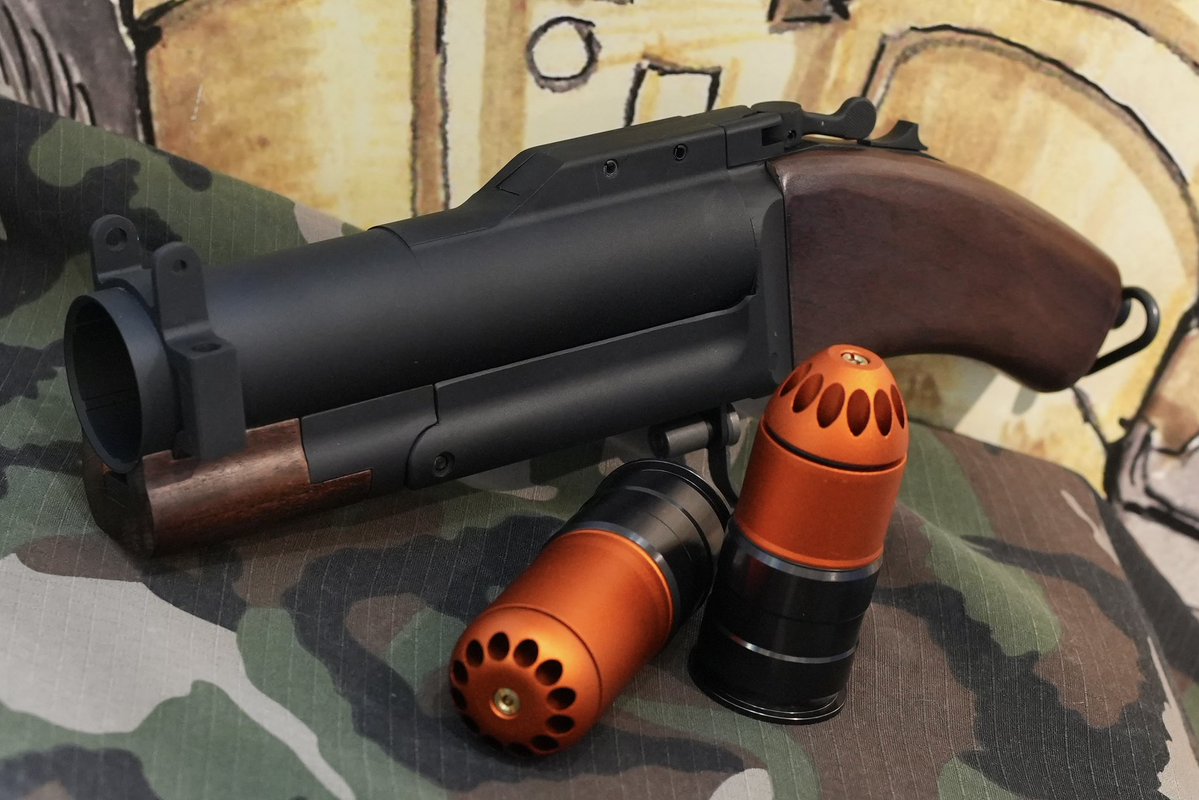 jkarmy_int's tweet image. King Arms M79 Sawed Off 
40mm Airsoft Grenade Laucher 

With NEW !!! 
V3 120rds grenade cartridge 
V4 84 rds Grenade cartridge 

#kingarms #airsoft #grenadelauncher