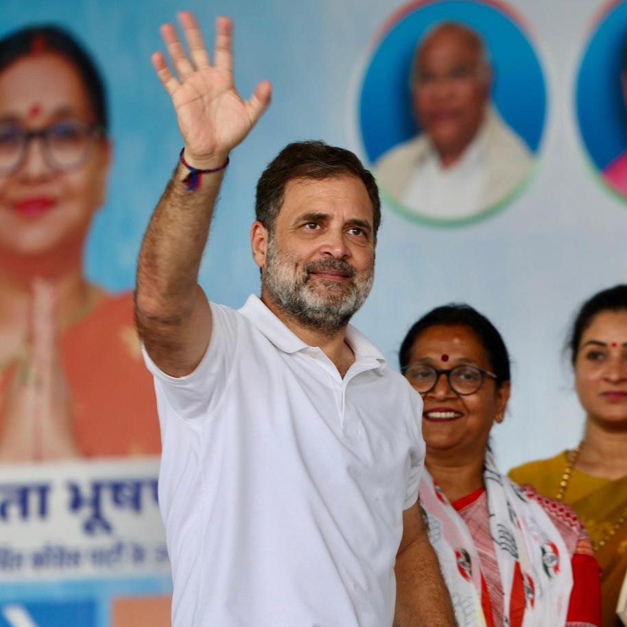 INCIndia's tweet image. नेता विपक्ष श्री @RahulGandhi ने आज बेगूसराय में विशाल जनसभा को संबोधित किया।

BJP-JDU की सरकार ने जनता को सिर्फ ठगा है, लेकिन अब बदलाव की बारी है।

जनता का भरोसा और उनकी उम्मीद महागठबंधन के साथ है। 

📍 बिहार