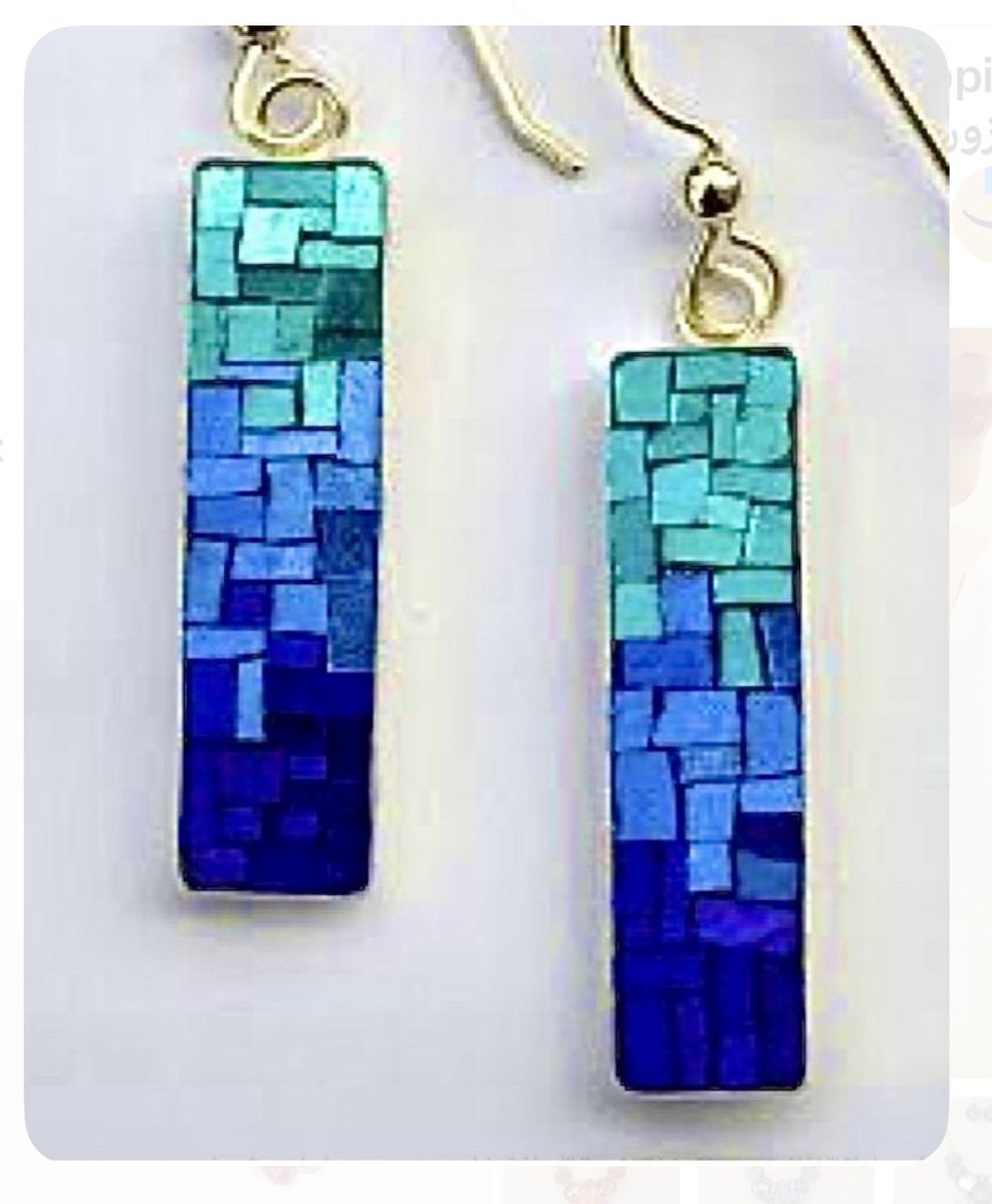 i1v's tweet image. #الفسفساء في الحلي والمجوهرات فنٌ رائع يضيف لمسة من الجمال والتميز،
وتُستخدم القطع الصغيرة الملونة لإنشاء تصاميم فريدة ومبتكرة.
 #مجوهرات #اكسسوارات #فنون