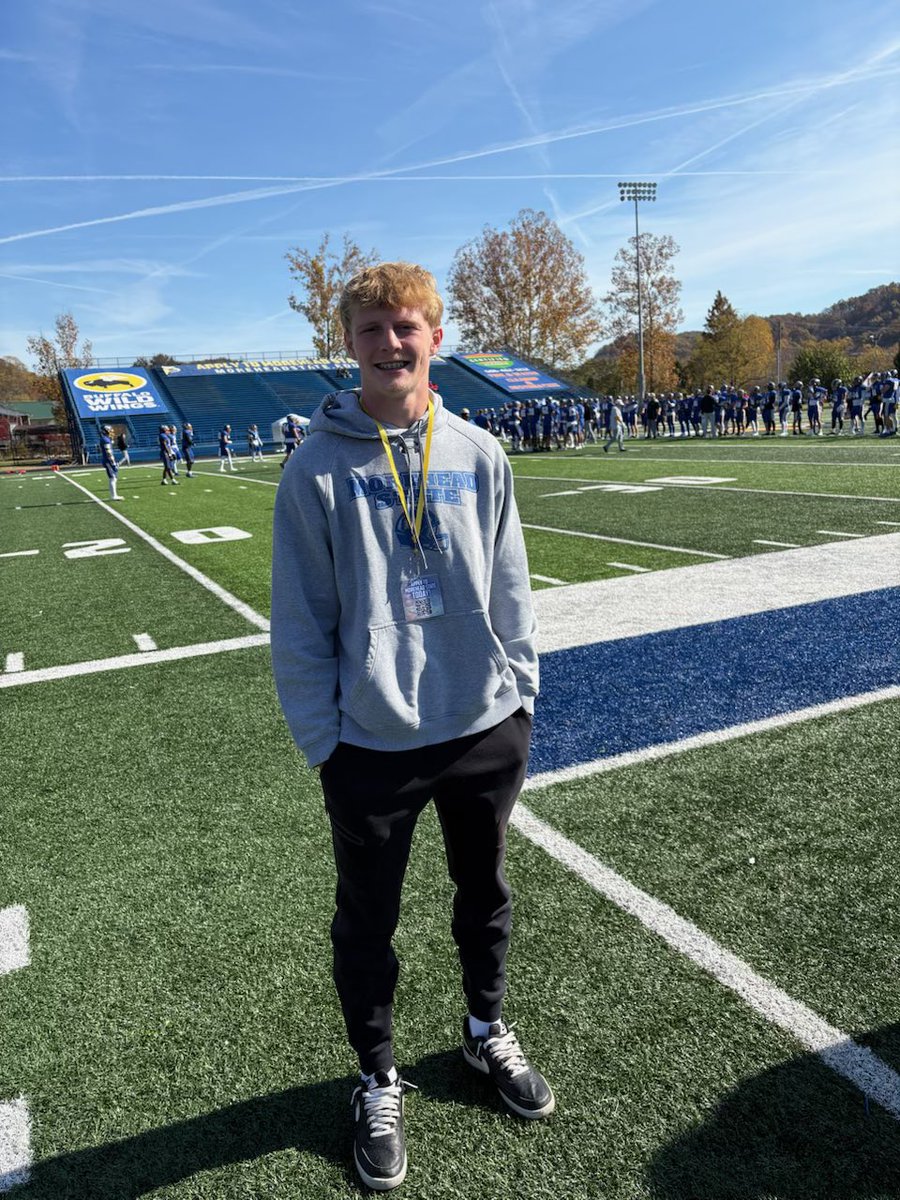carsonherbst8's tweet image. I had a great time watching @MSUEaglesFB do their thing Saturday. Thank you @CoachJermAustin for making it happen. 
@C_Chap_SC @CoachWoodmanMSU @CoachEverhart @CoachTreadAWay @Coachweiss30