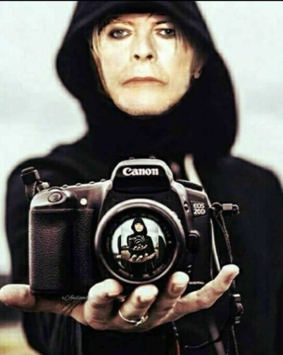 Smile for selfie Sunday. 😀
#BowieForever