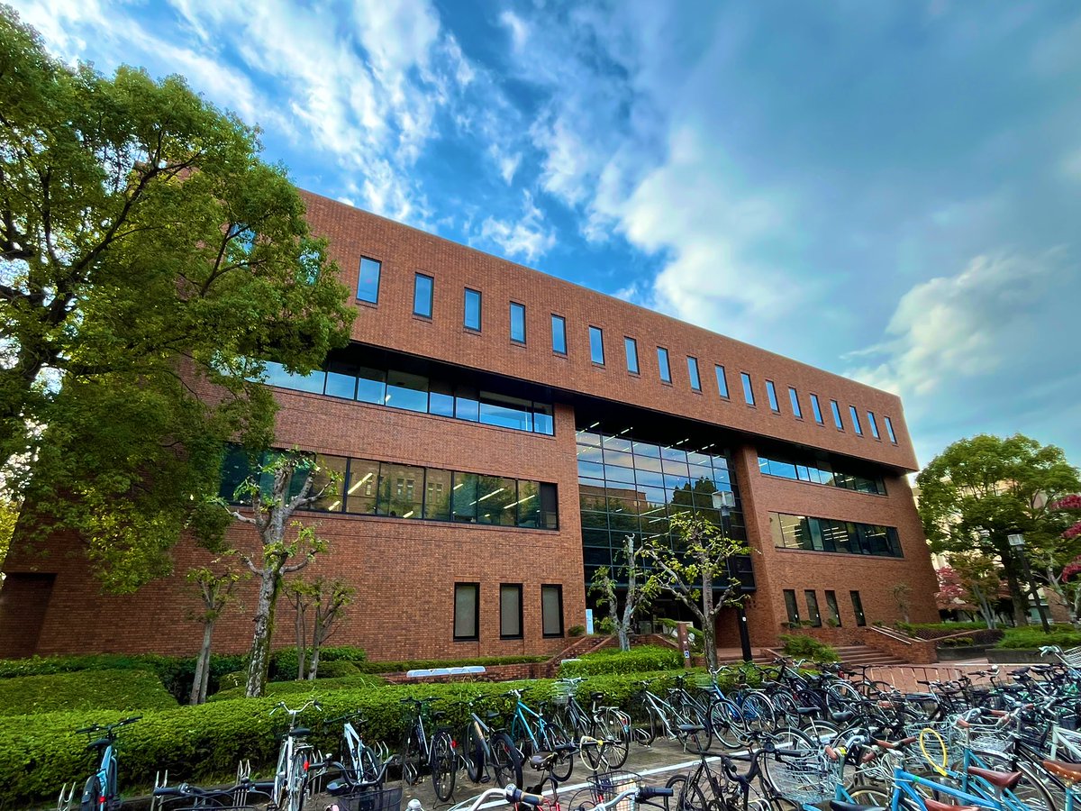 今日も色々頑張りました！

京大の図書館で
各種授業準備をしつつ

以前実施したVTuber関連の
アンケート調査分析をば！

VTuber文化をしっかり記述して
今後の研究に資する論考を
書いていきたい思います(^^)

そして！国際会議で
VTuber研究発表が決定！！
がんばりまっす🧟‍♂️

それでは皆さま