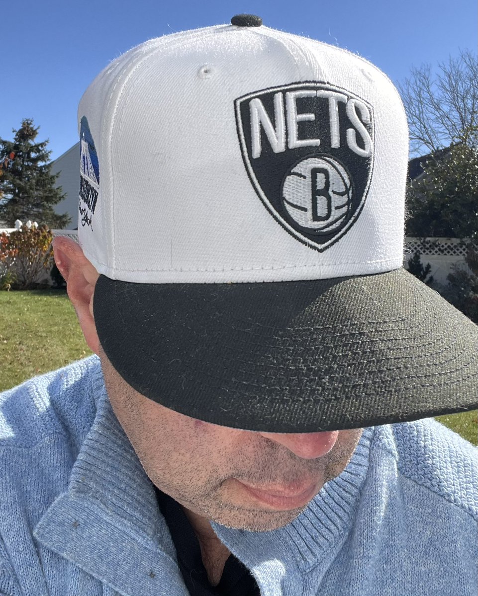 Muzixndmd's tweet image. #NetsCapOfTheDay
2-tonew\ Brooklyn Bridge side patch.
#NetsLevel  #NetsOnYes #NetsTwitter #UnitedBikeCaps #LidsLoyal #59Fifty posting a different Nets cap for each Nets game all season.