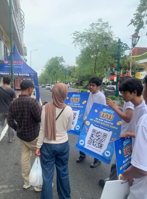 Nekilias's tweet photo. Eh ada yg tau ini bisa scan berkali-kali apa gak ya? info donk guys soalnya gue scan tadi dpt saldo dana kaget, lmyn bgt 😭 cobain guys https://t.co/CvhDU3PNhN